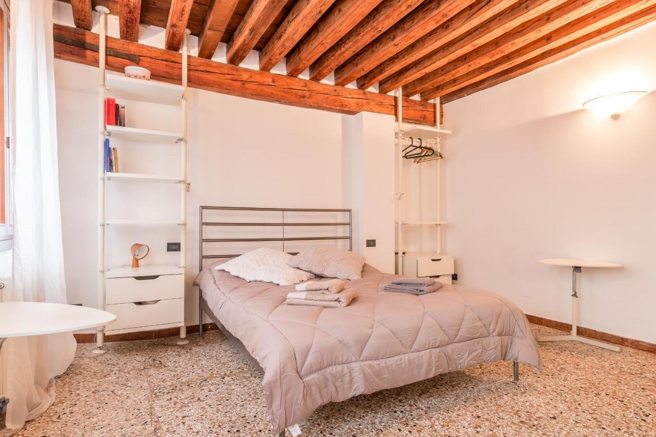 Appartamento Lionhost Ruga Giuffa 4834 Venezia Esterno foto