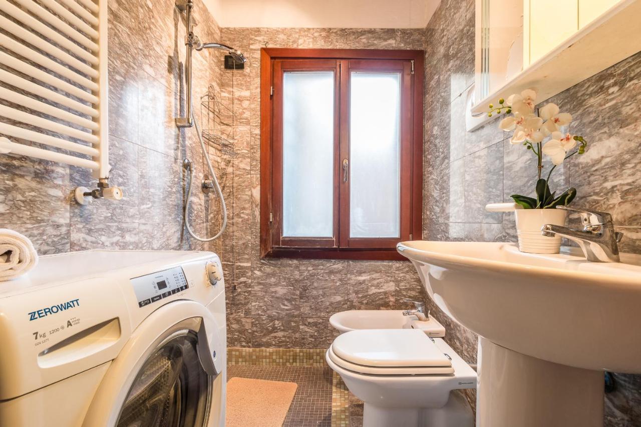 Appartamento Lionhost Ruga Giuffa 4834 Venezia Esterno foto