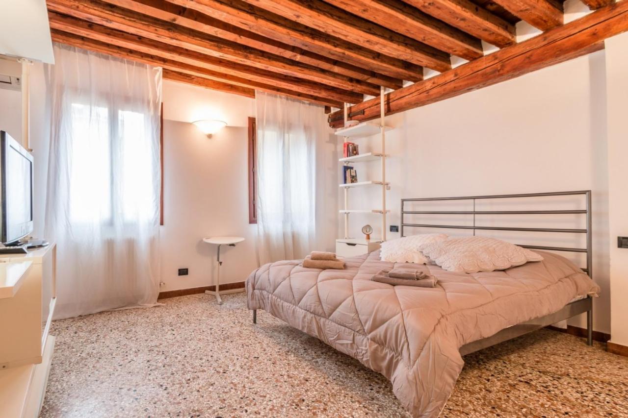 Appartamento Lionhost Ruga Giuffa 4834 Venezia Esterno foto